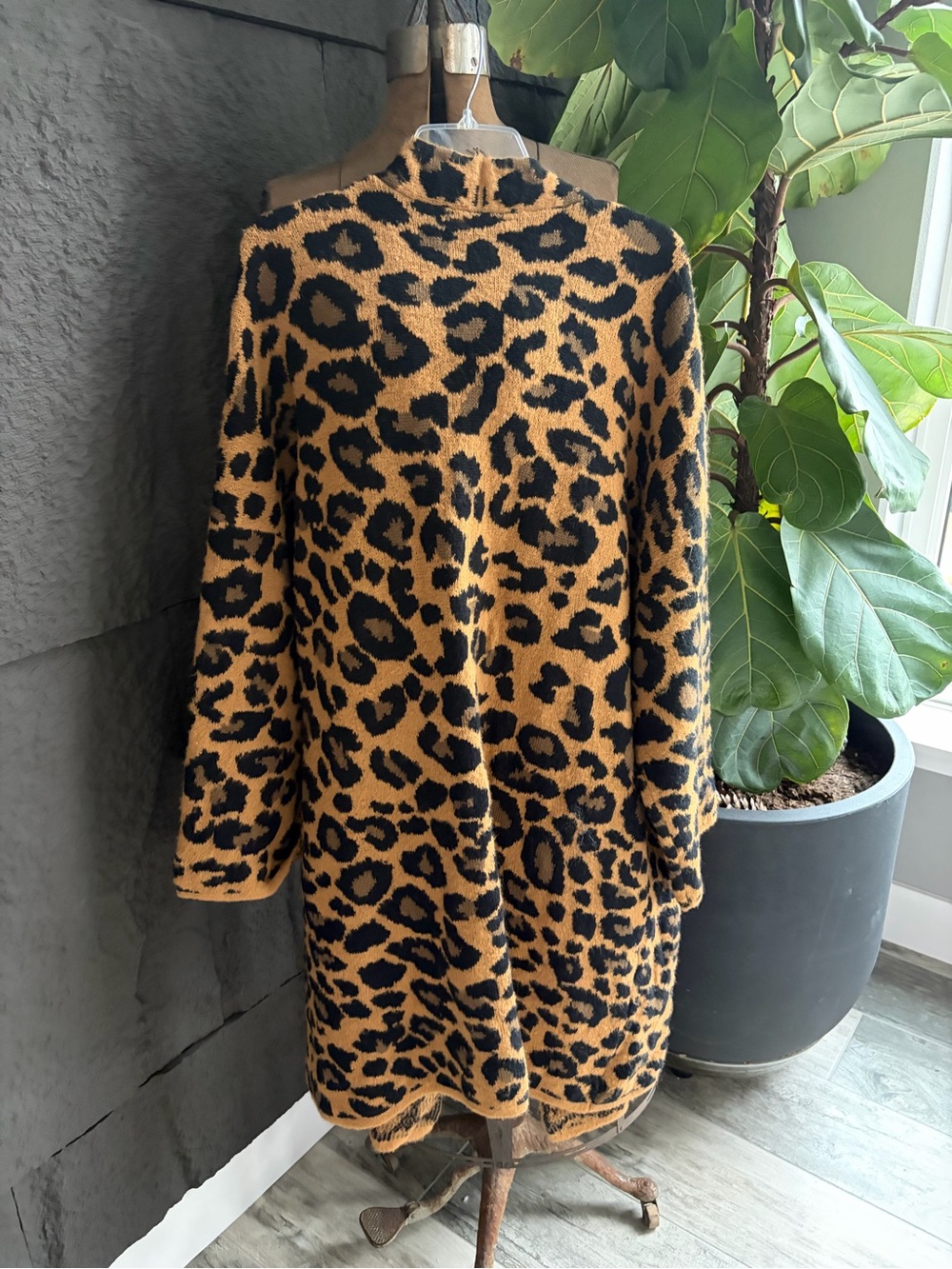 Time and Tru Leopard-Print Open Cardigan - Brown & Black - Picture 3 of 3